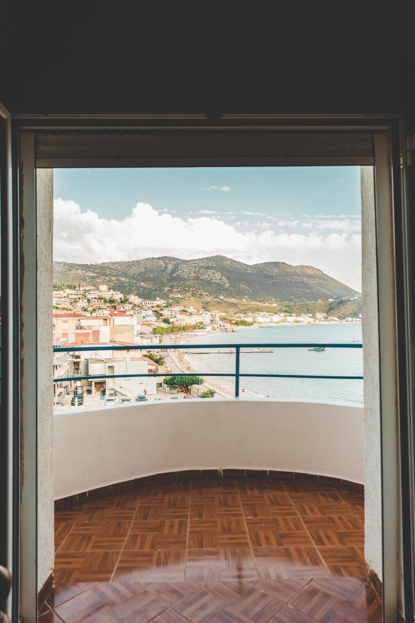 Coastal Bliss Apartament *